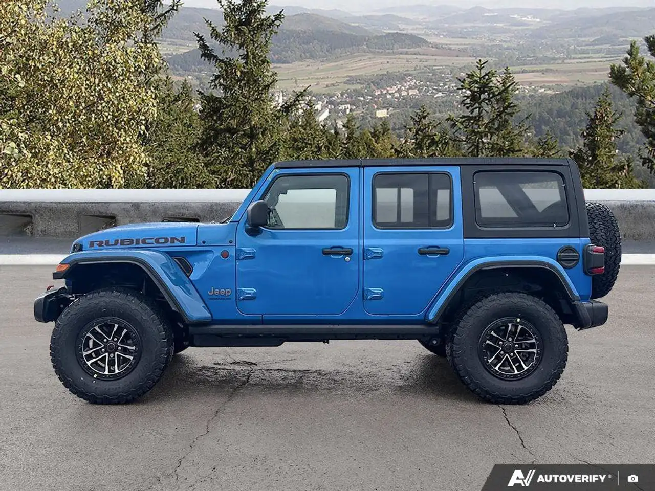 Jeep Wrangler photo Jeep Wrangler