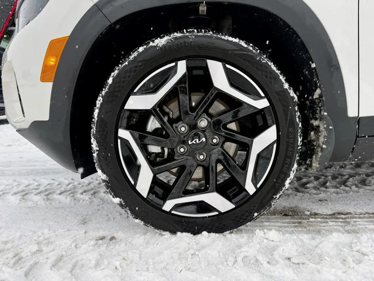 Kia Seltos снимка Kia Seltos
