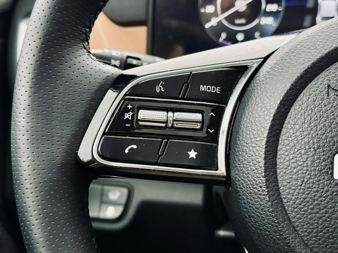 Kia Seltos снимка Kia Seltos