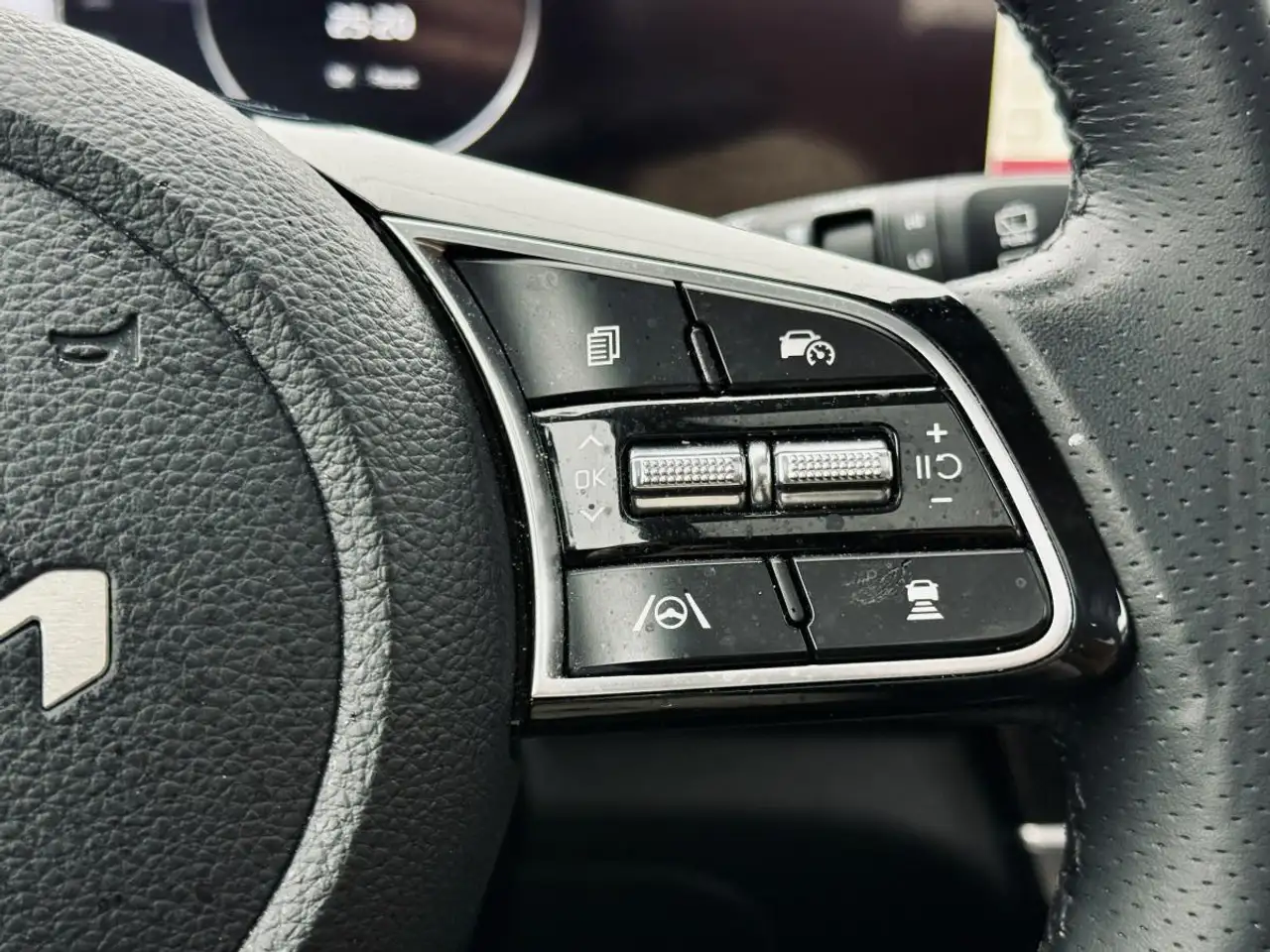 Kia Seltos снимка Kia Seltos