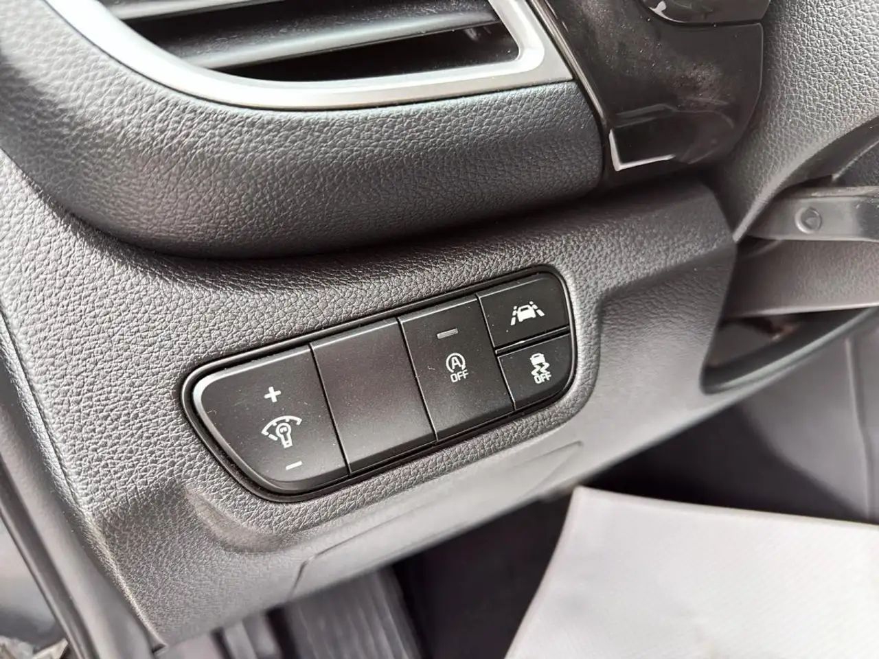 Kia Seltos снимка Kia Seltos