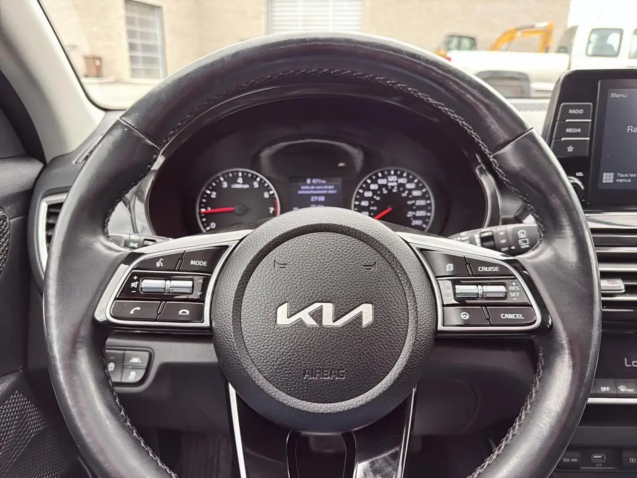 Kia Seltos снимка Kia Seltos