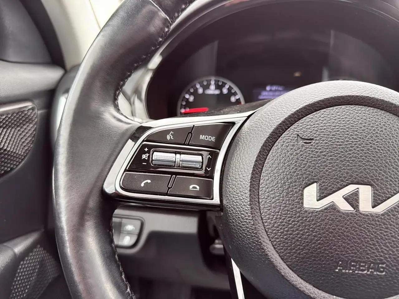 Kia Seltos снимка Kia Seltos