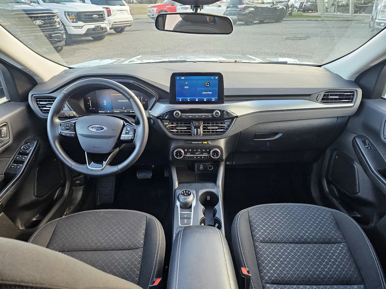 Ford Escape снимка Ford Escape