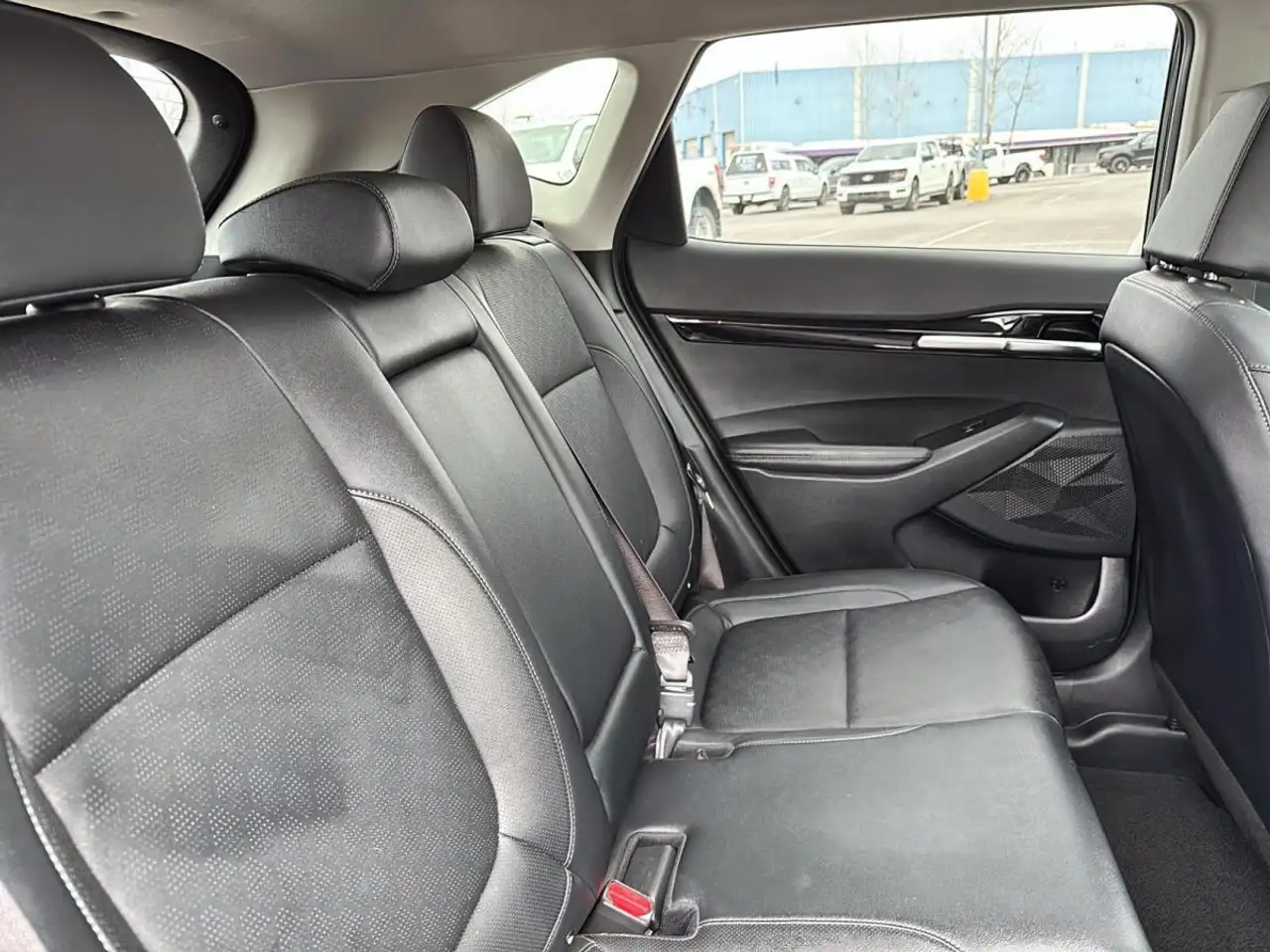 Kia Seltos снимка Kia Seltos