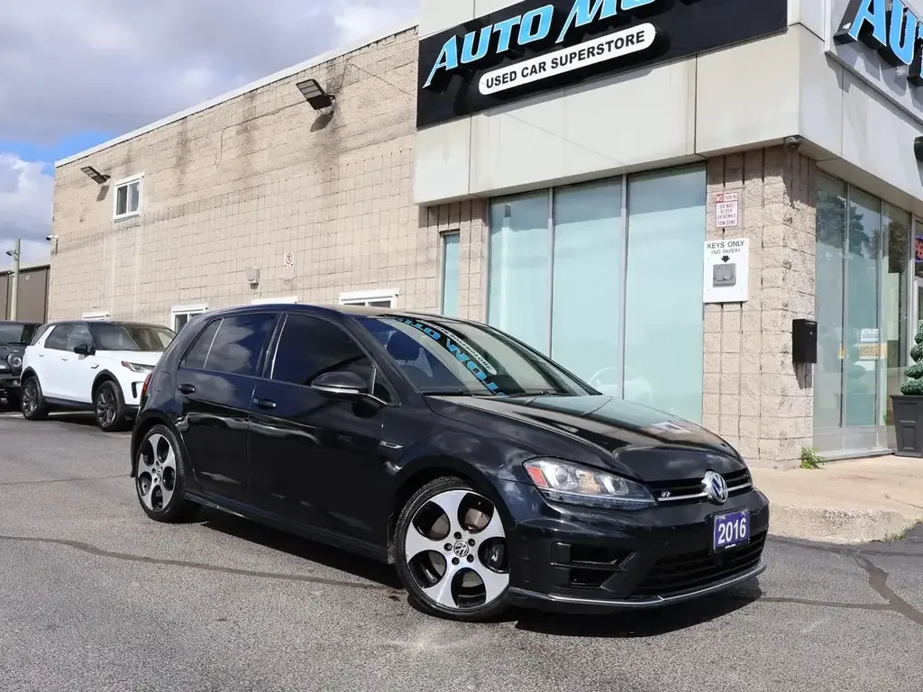 Volkswagen Golf R photo Volkswagen Golf R