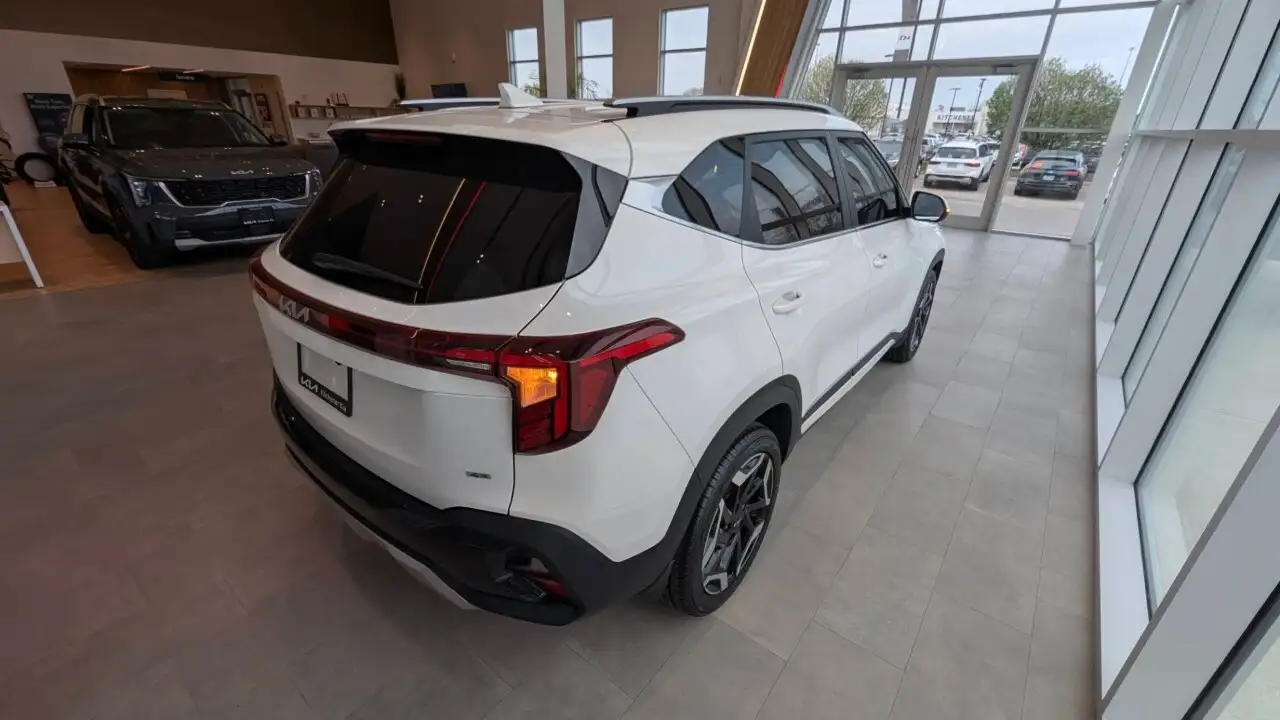Kia Seltos снимка Kia Seltos