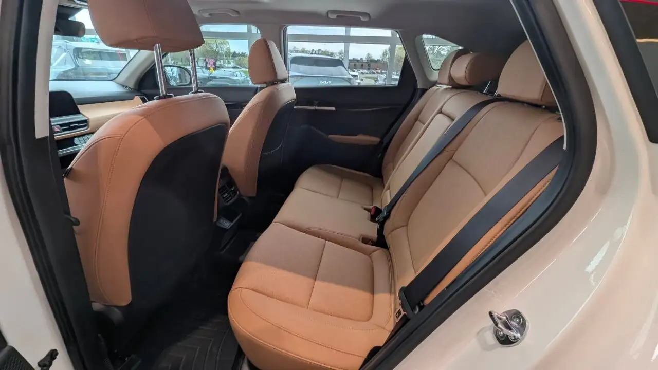 Kia Seltos снимка Kia Seltos