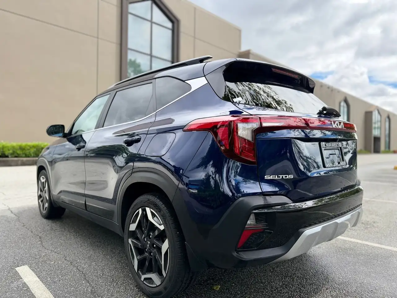 Kia Seltos снимка Kia Seltos
