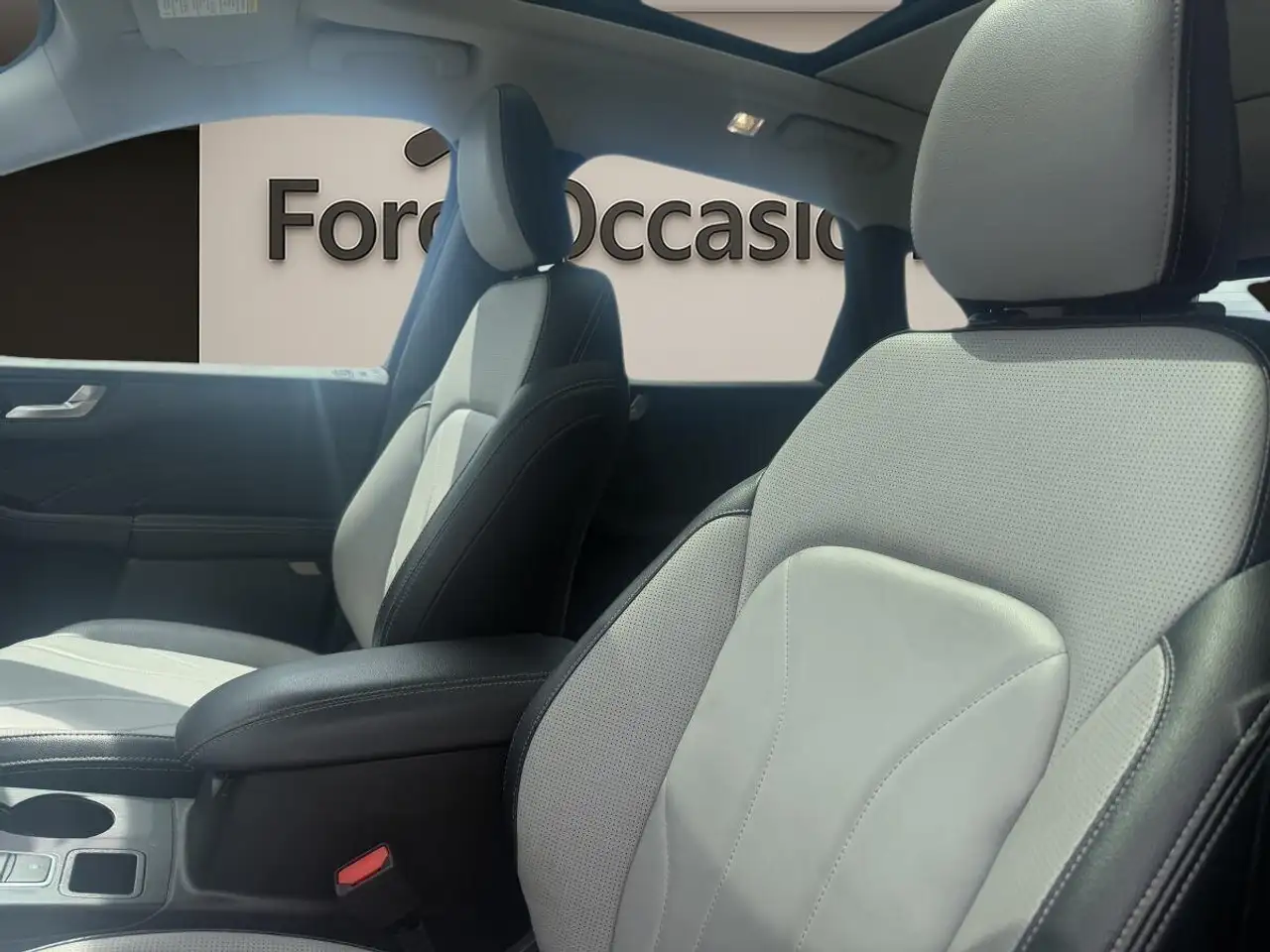 Ford Escape снимка Ford Escape