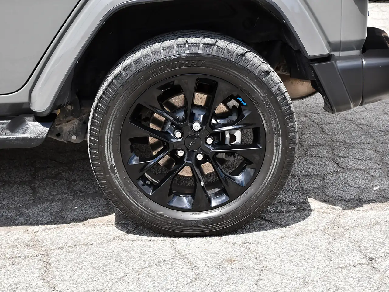 Jeep Wrangler снимка Jeep Wrangler