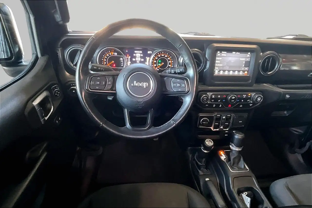 Jeep Wrangler снимка Jeep Wrangler