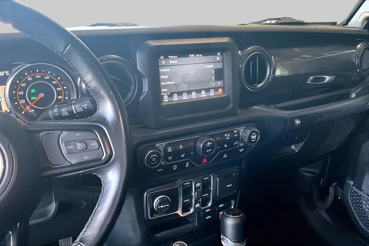 Jeep Wrangler снимка Jeep Wrangler