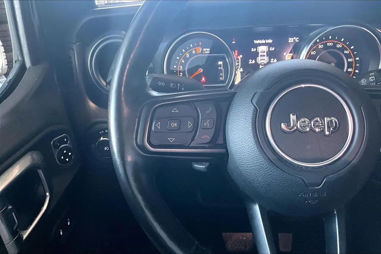 Jeep Wrangler снимка Jeep Wrangler
