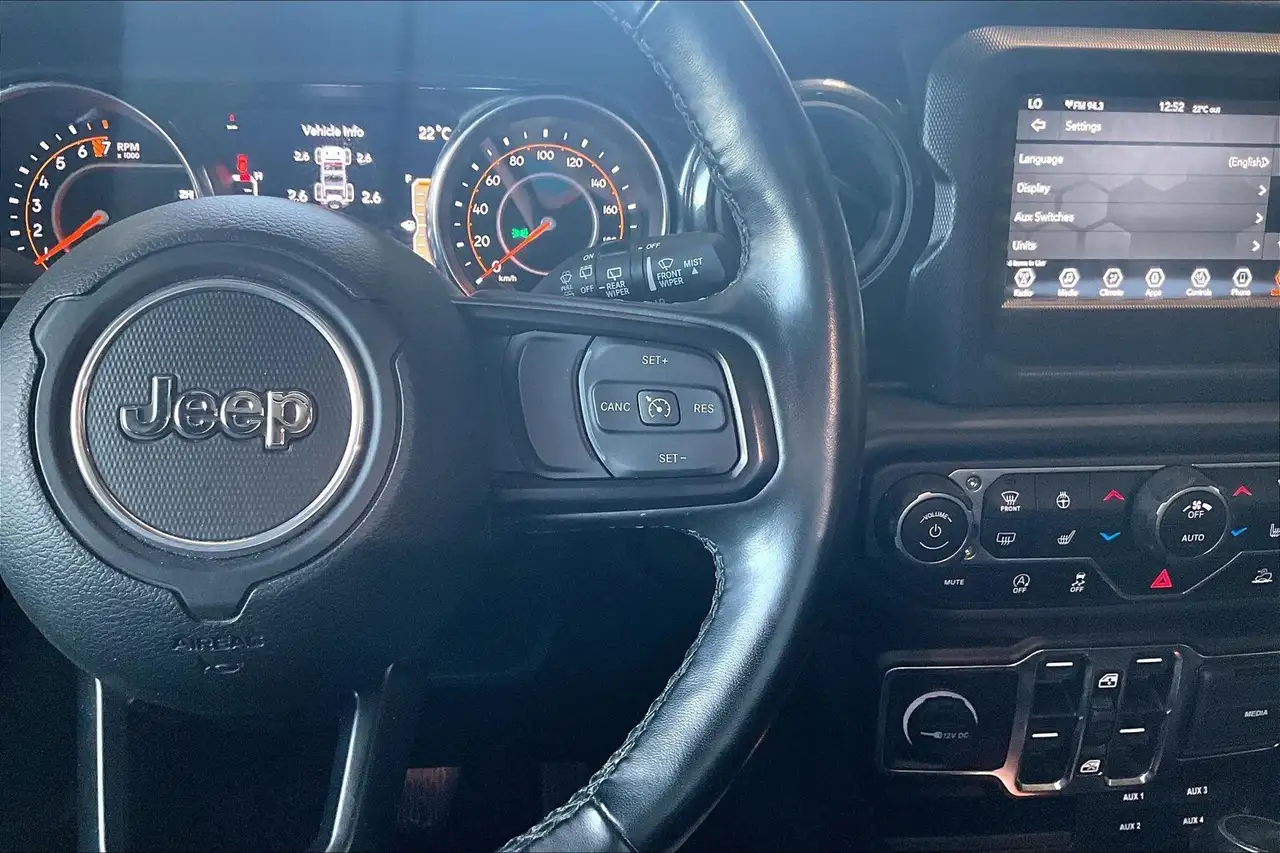 Jeep Wrangler снимка Jeep Wrangler