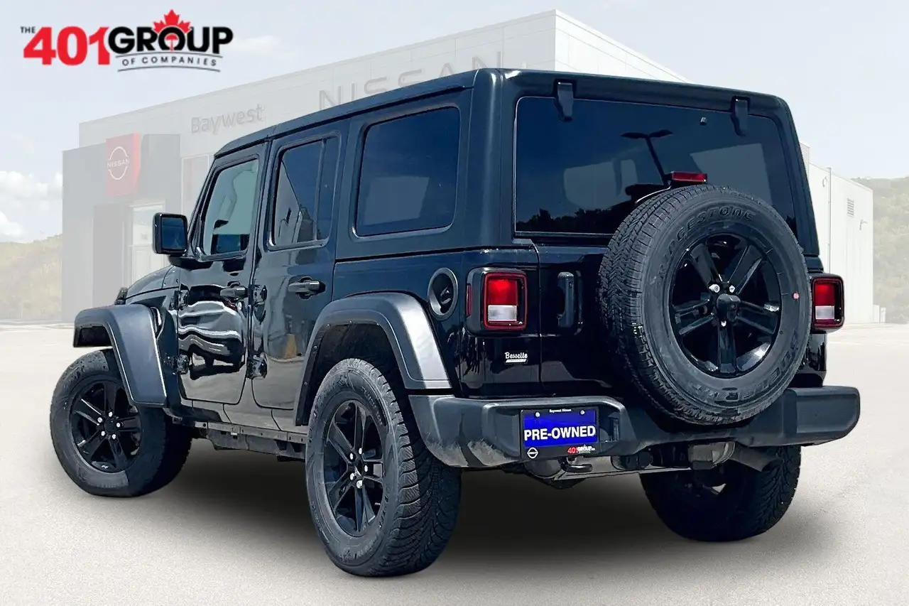 Jeep Wrangler снимка Jeep Wrangler