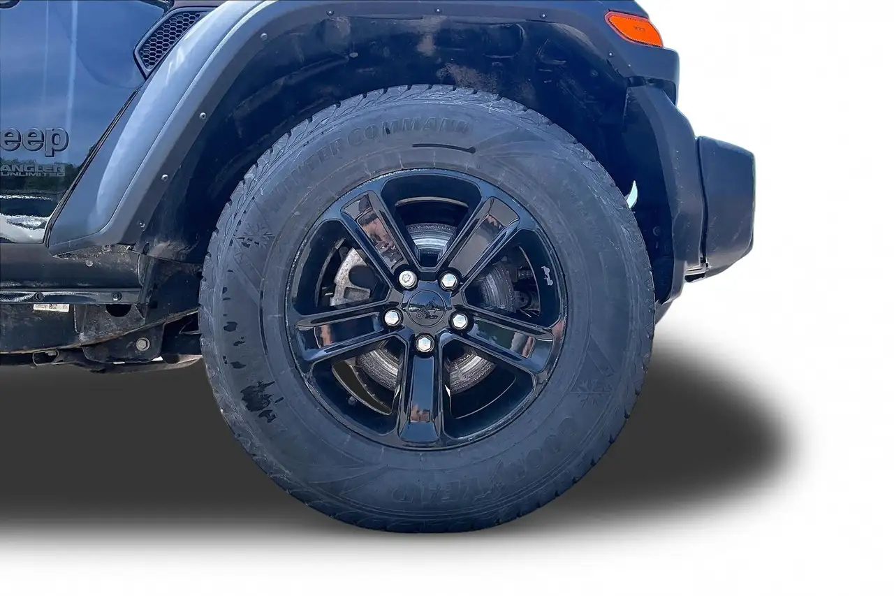 Jeep Wrangler снимка Jeep Wrangler