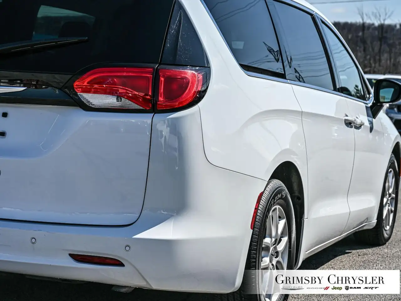 Chrysler Grand Caravan снимка Chrysler Grand Caravan