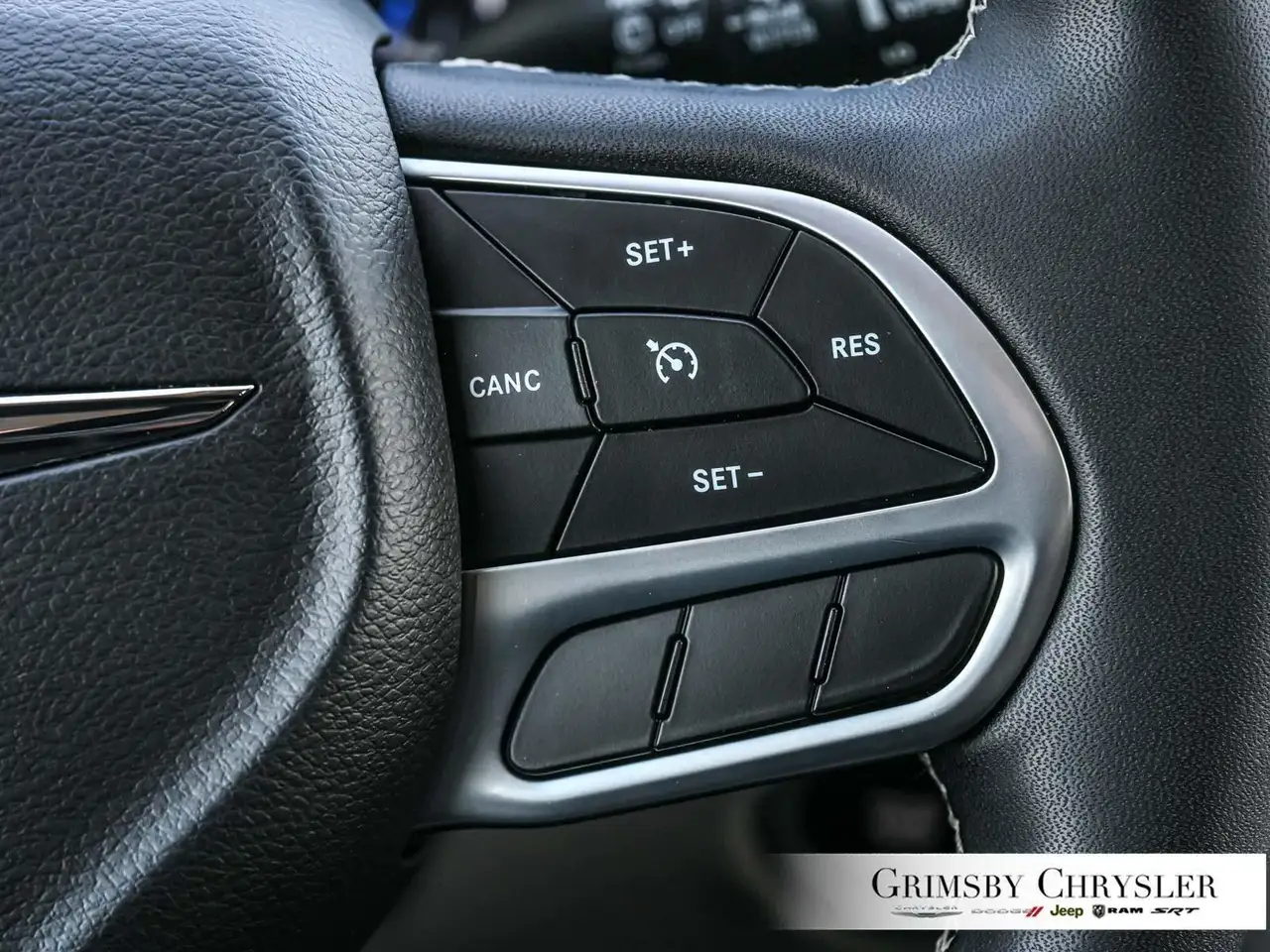 Chrysler Grand Caravan снимка Chrysler Grand Caravan