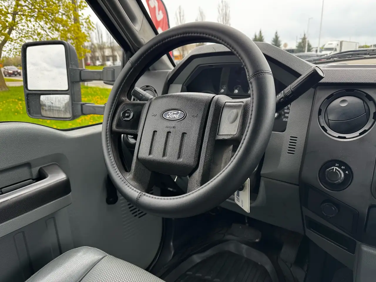Ford F-450 Super Duty снимка Ford F-450 Super Duty
