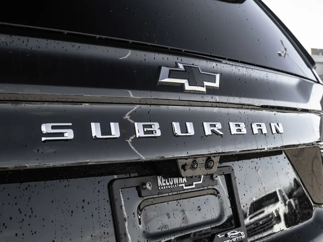 Chevrolet Suburban снимка Chevrolet Suburban