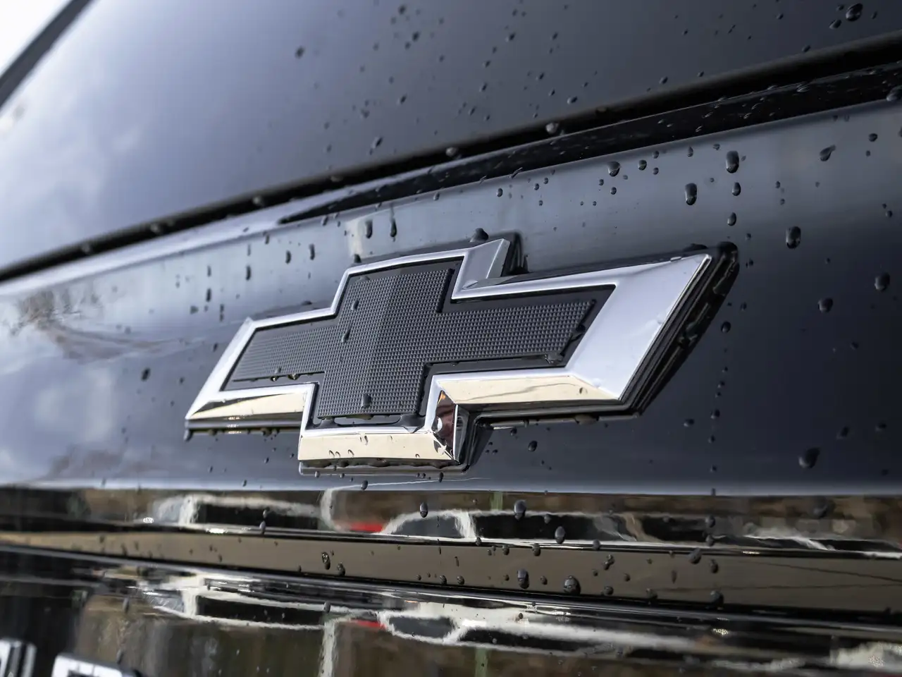 Chevrolet Suburban снимка Chevrolet Suburban