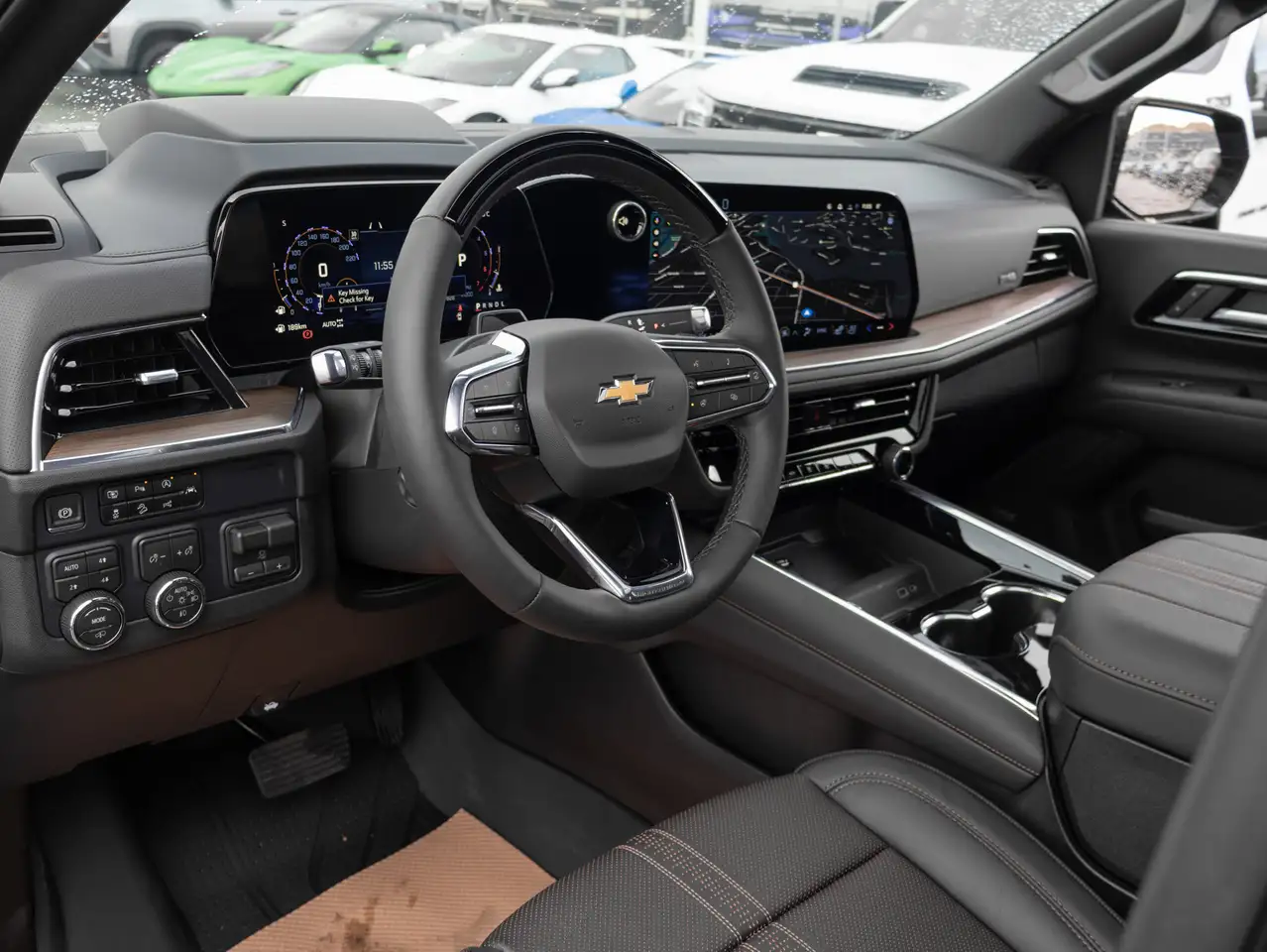 Chevrolet Suburban снимка Chevrolet Suburban