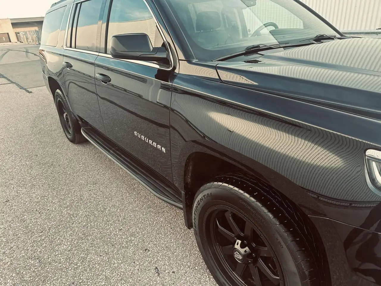 Chevrolet Suburban снимка Chevrolet Suburban