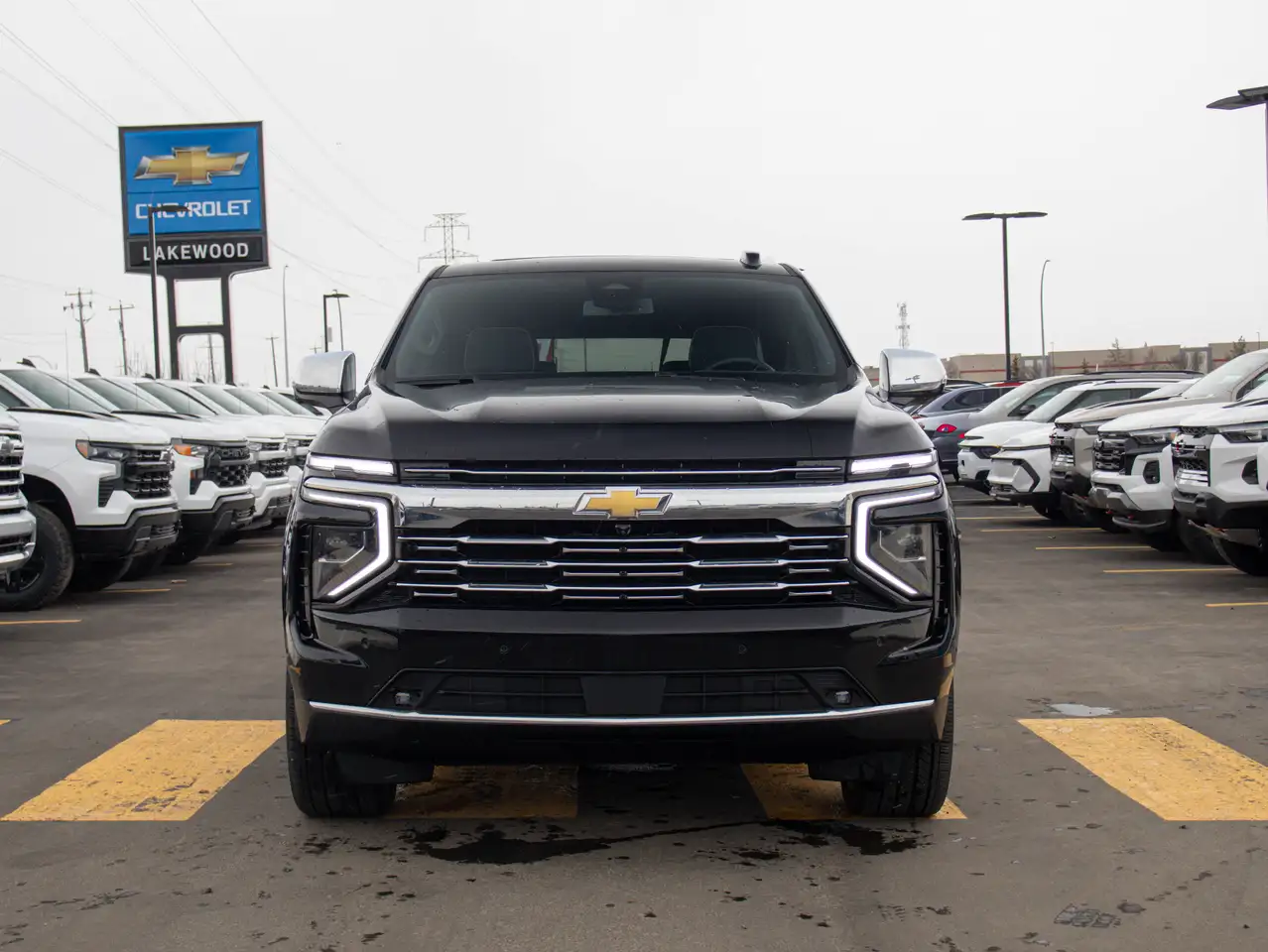 Chevrolet Suburban снимка Chevrolet Suburban