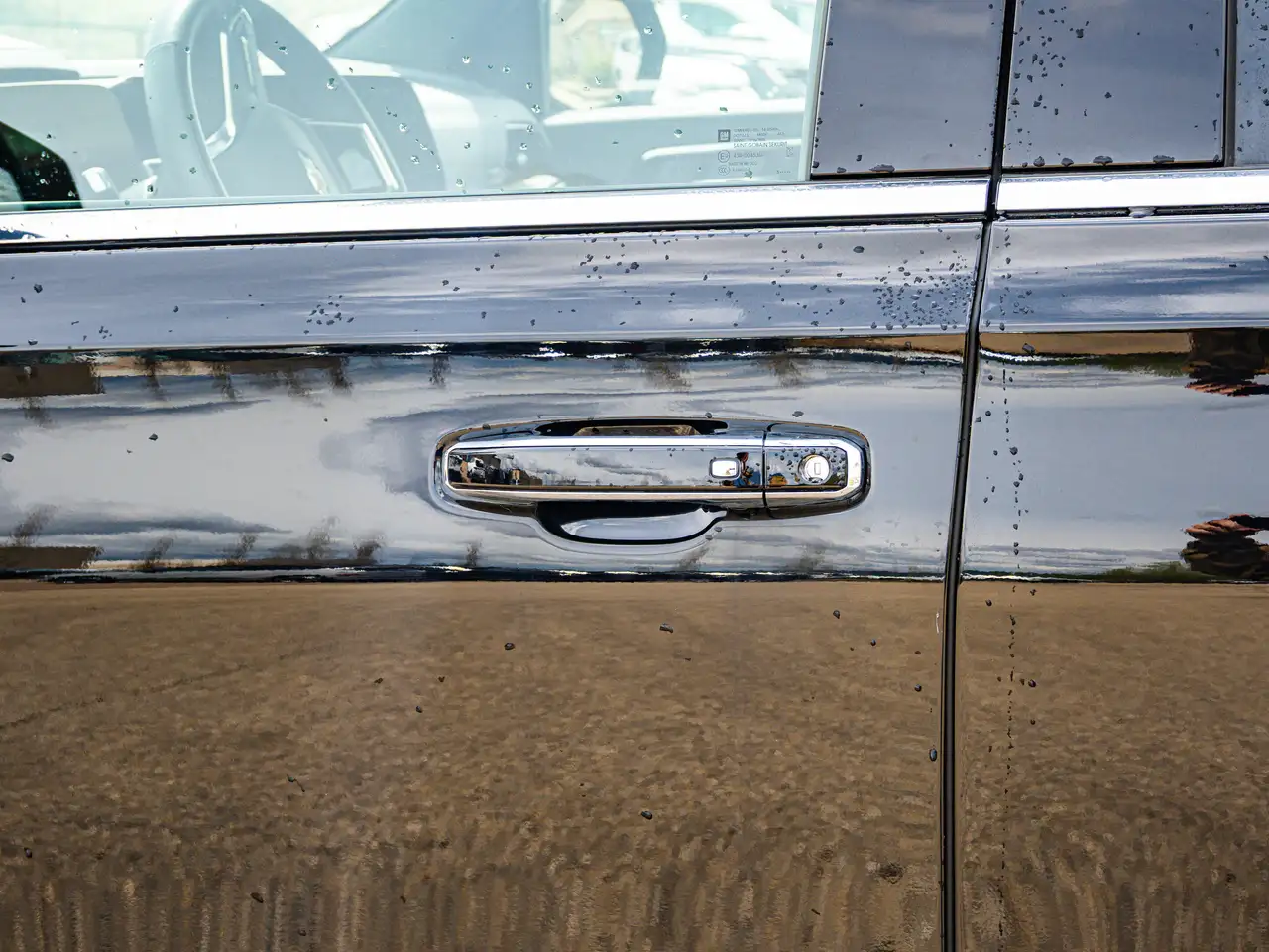 Chevrolet Suburban снимка Chevrolet Suburban