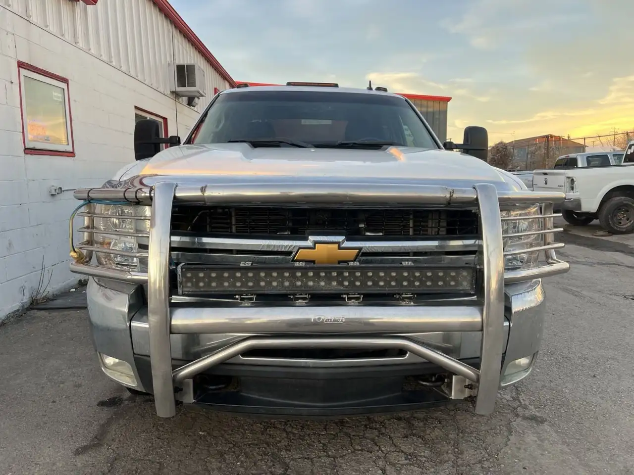 Chevrolet Silverado 3500 снимка Chevrolet Silverado 3500