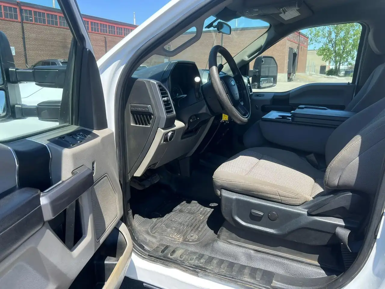 Ford F 350 photo Ford F 350