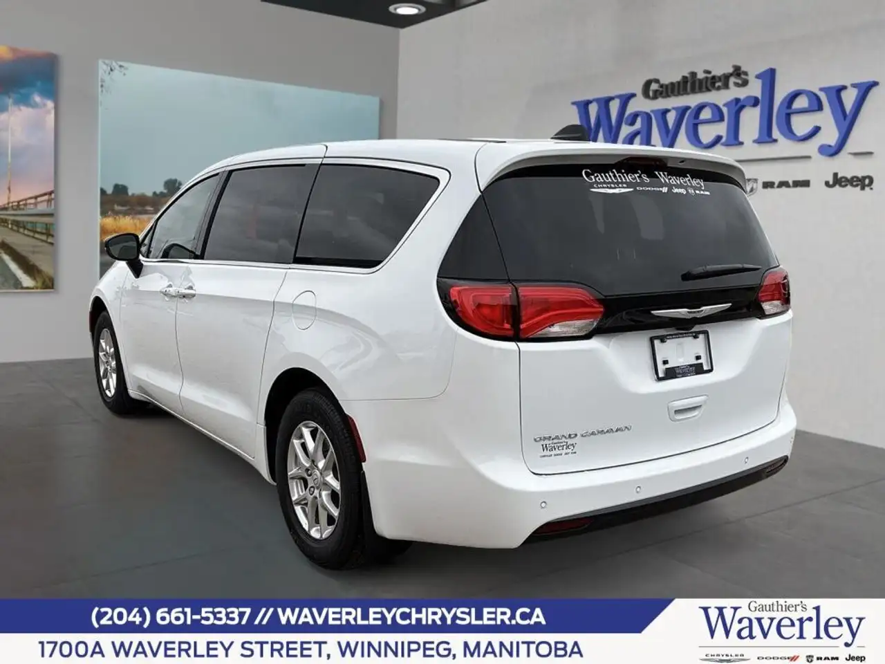 Chrysler Grand Caravan photo Chrysler Grand Caravan
