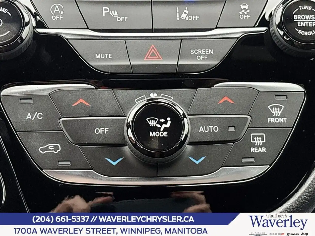 Chrysler Grand Caravan photo Chrysler Grand Caravan