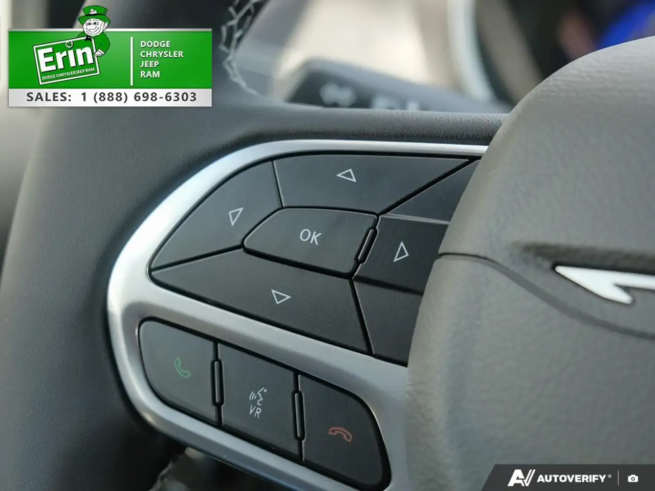 Chrysler Pacifica снимка Chrysler Pacifica