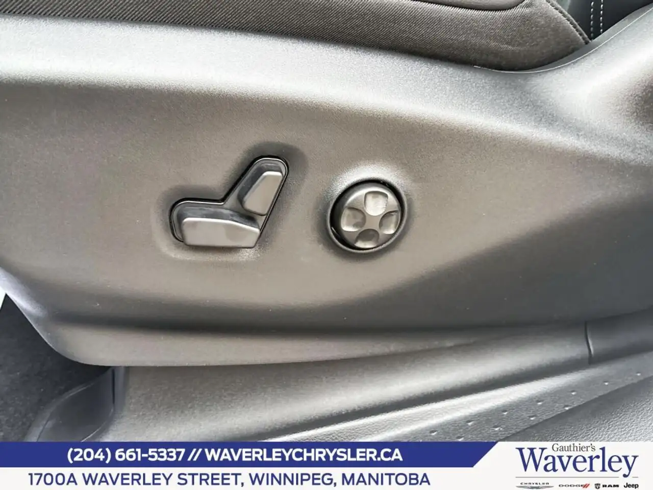 Chrysler Grand Caravan photo Chrysler Grand Caravan