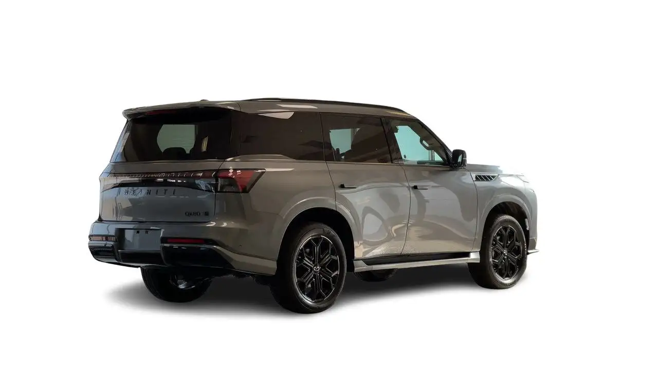 Infiniti QX80 снимка Infiniti QX80