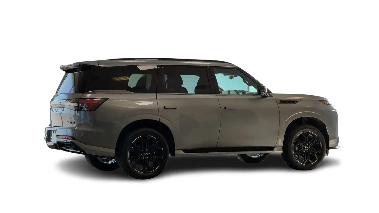 Infiniti QX80 снимка Infiniti QX80