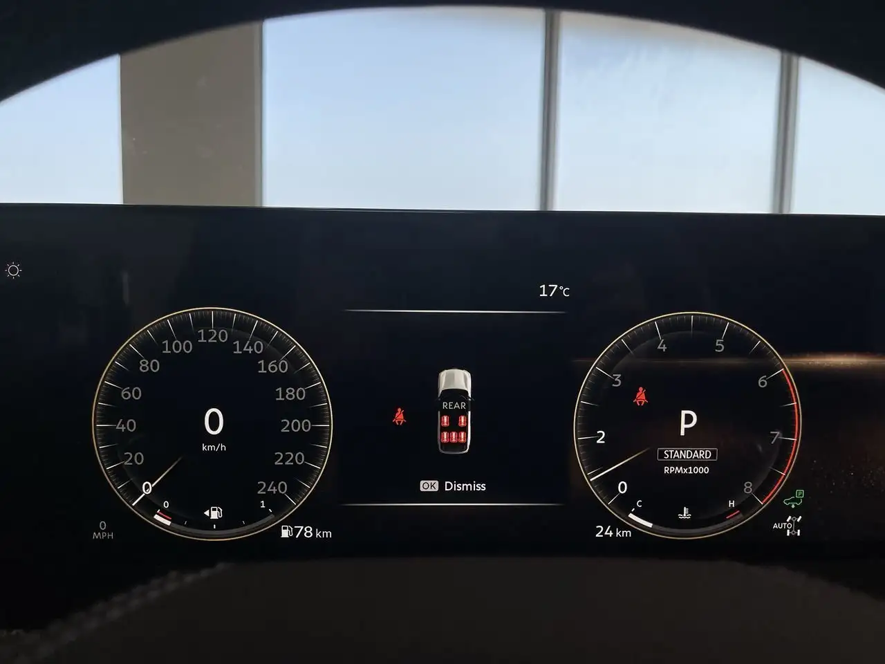 Infiniti QX80 снимка Infiniti QX80