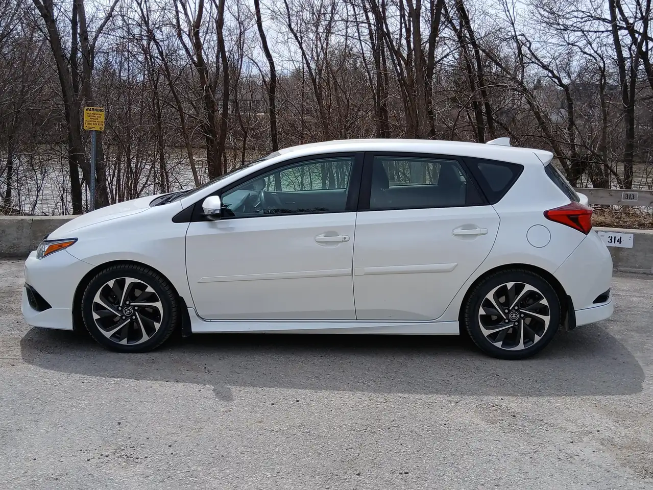 Toyota Corolla снимка Toyota Corolla