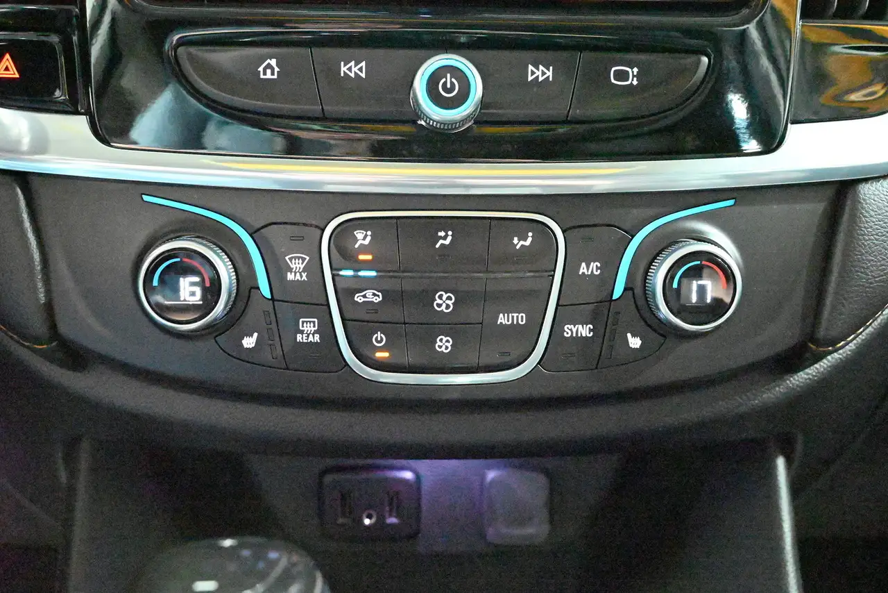 Chevrolet Traverse снимка Chevrolet Traverse