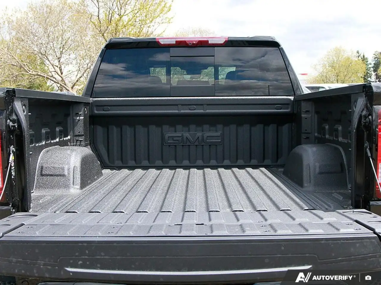 GMC Sierra 1500 photo GMC Sierra 1500