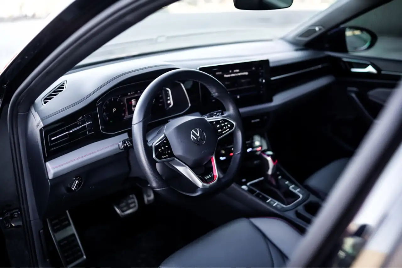 Volkswagen Jetta снимка Volkswagen Jetta