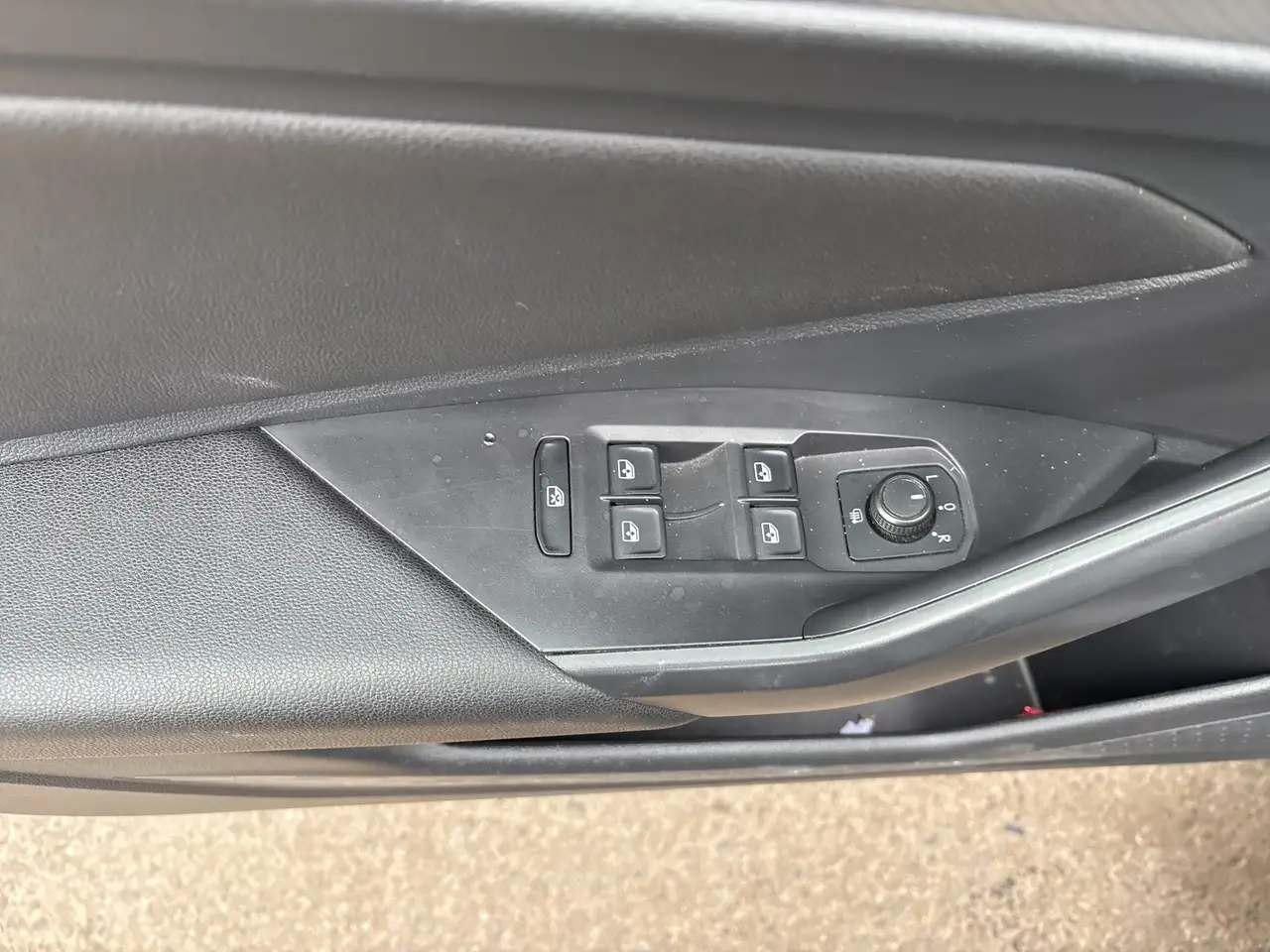 Volkswagen Jetta снимка Volkswagen Jetta