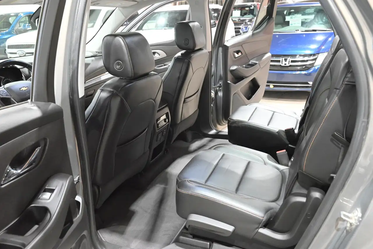 Chevrolet Traverse снимка Chevrolet Traverse