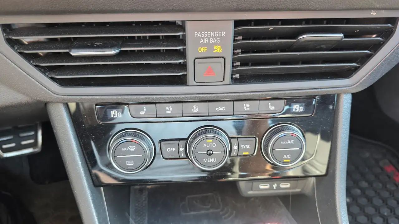 Volkswagen Jetta снимка Volkswagen Jetta