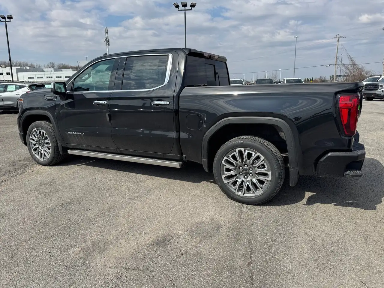 GMC Sierra 1500 photo GMC Sierra 1500