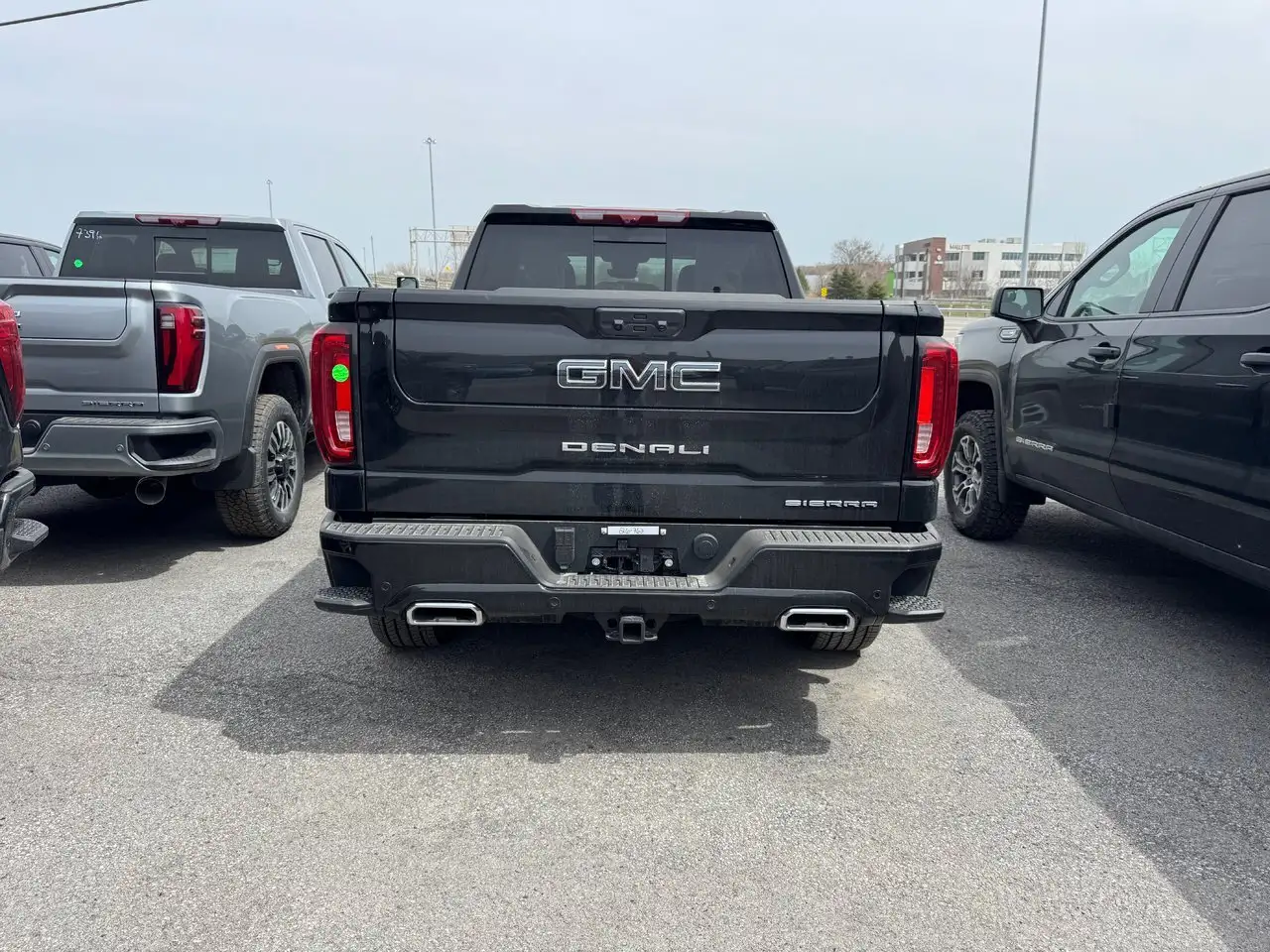 GMC Sierra 1500 photo GMC Sierra 1500