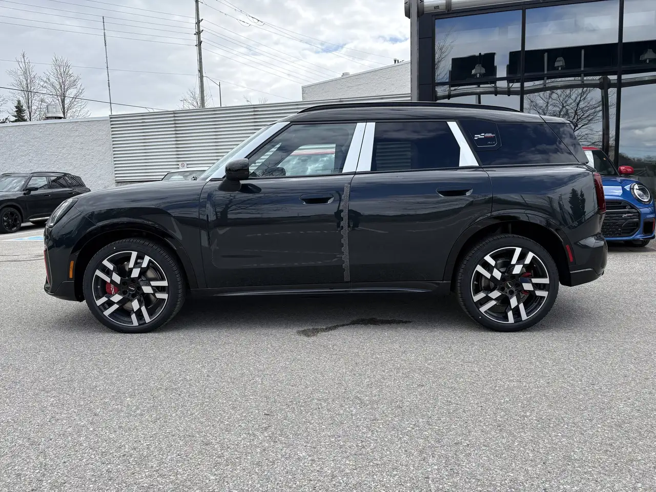 MINI Countryman снимка MINI Countryman