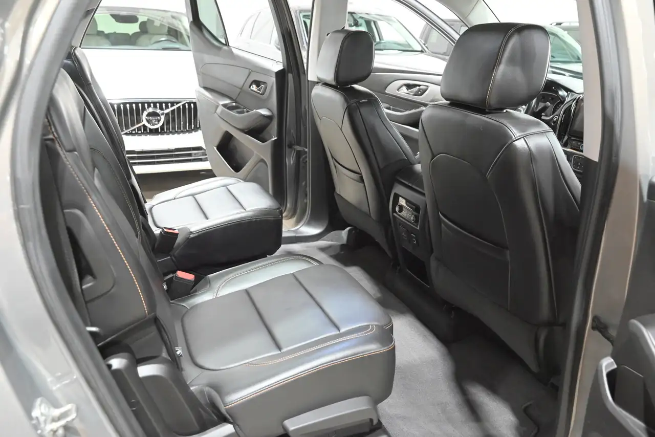 Chevrolet Traverse снимка Chevrolet Traverse